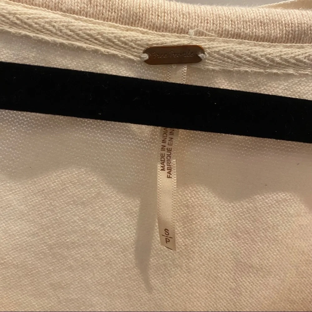 Free People Floral Balloon Sleeve Henley Top - Picture 4 of 4